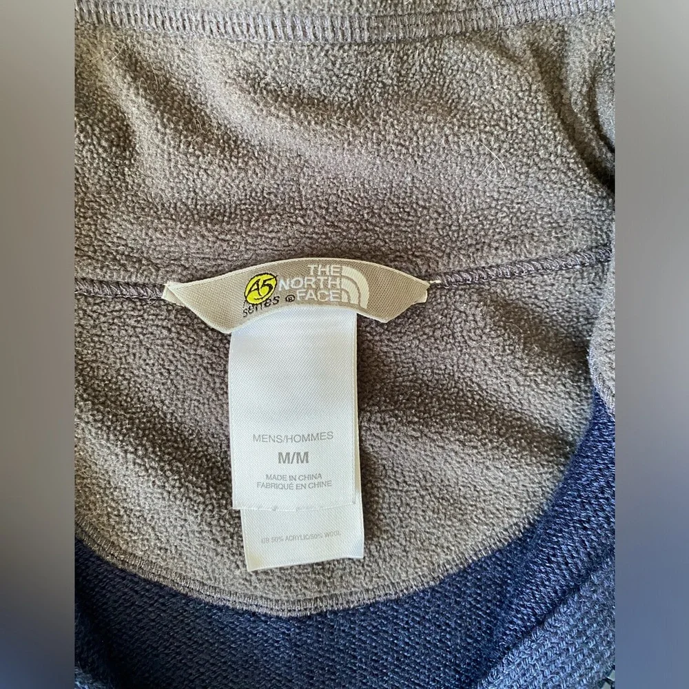 The North Face A5 series, 1/4 zip, wool blend pullover, size medium,